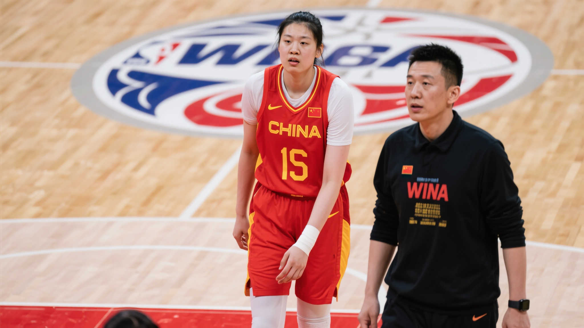 杨毅劝张子宇慎赴WNBA：身高优势或成伤病隐患